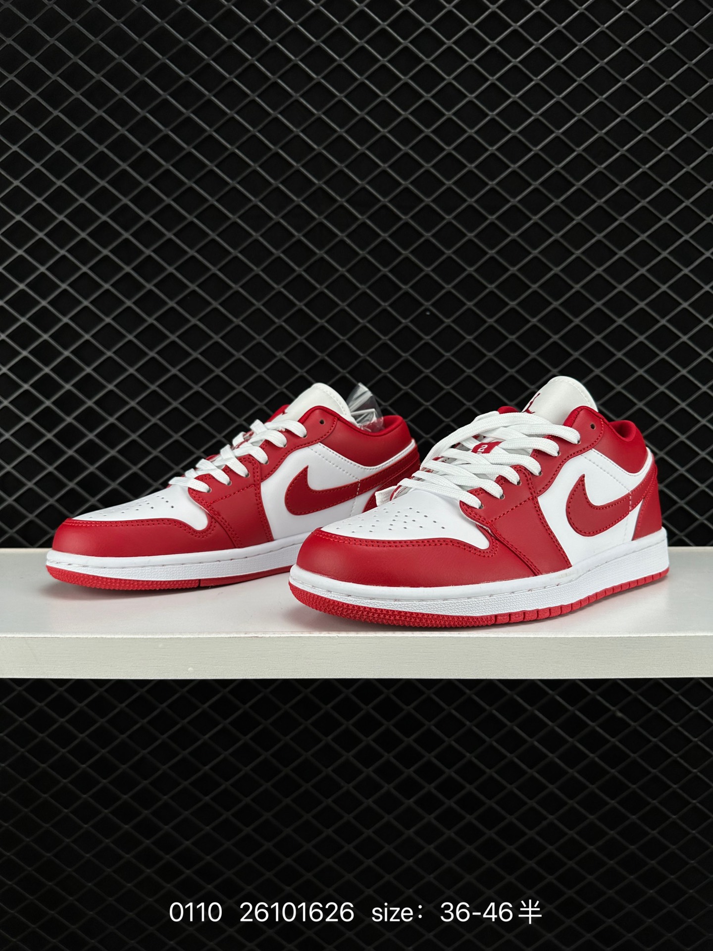 NIKE  Air Jordan 1 Low